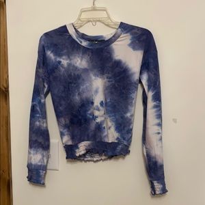 blue and white long sleeve crop top worn once